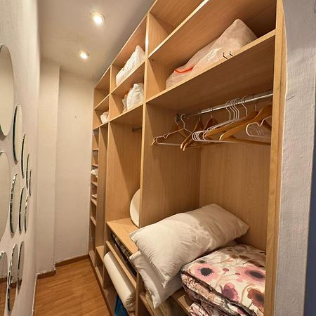Апартаменти Acogedor Piso En Барселона Екстер'єр фото